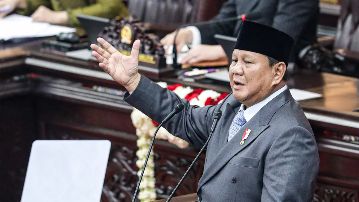 Presiden Prabowo Subianto menyampaikan pidato kenegaraan dalam Sidang Tahunan MPR RI dan Sidang Bersama DPR-DPD RI Tahun 2026 di Gedung Nusantara, Kompleks Parlemen, Jakarta, Jumat (14/8/2026). FOTO: SALMAN TOYIBI/JAWA POS