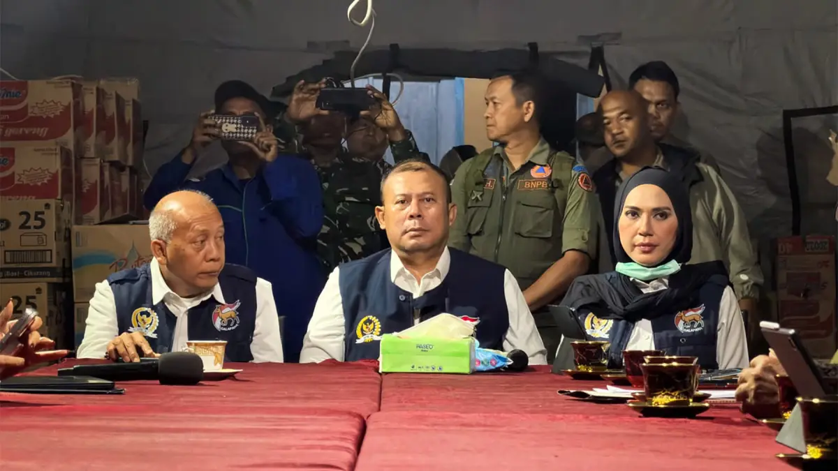 Satgas Galapana DPR meninjau dampak gempa NTT 7,7 di Manggarai dan meminta penanganan korban serta koordinasi bantuan dipercepat. (Dok. DPR)