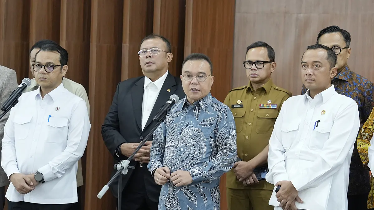 Guru PPPK paruh waktu berpeluang menjadi penuh waktu pada 2027. PPPK juga mendapat kesempatan mengikuti seleksi PNS. (Dok. DPR)