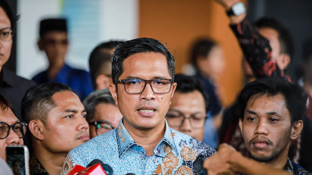 Sidang Praperadilan Febrie AdriansyahSidang Praperadilan Febrie AdriansyahFebrie Adriansyah menggugat penetapan tersangka, penggeledahan rumah, dan penyitaan harta. Hakim PN Jaksel ingatkan independensi. (Hanung Hambara/Jawa Pos)