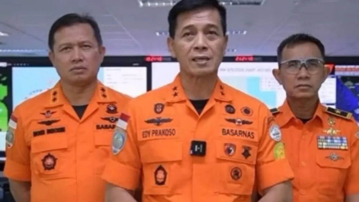 Basarnas memperluas pencarian lima jurnalis dan tiga awak kapal yang hilang di Gunung Anak Krakatau dengan mengerahkan armada gabungan. (Dok. Basarnas)