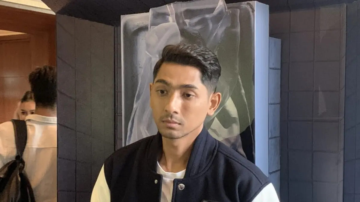 Arya Saloka kembali berkolaborasi dengan Kamila Andini dan Putri Marino di Empat Musim Pertiwi. Dia juga ditantang menjalin chemistry dengan kuda. (Abdul Rahman/JawaPos.com)