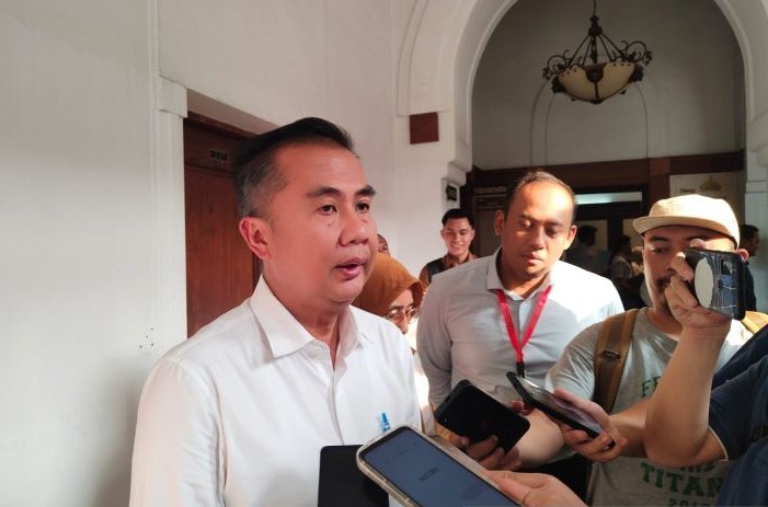 Pj Gubernur Jabar Bey Triadi Machmudin. (Ricky Prayoga/Antara)