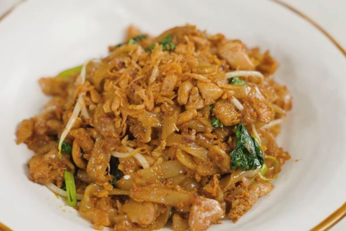 Mi kwetiau goreng. (Tangkap Layar Willgoz Kitchen)
