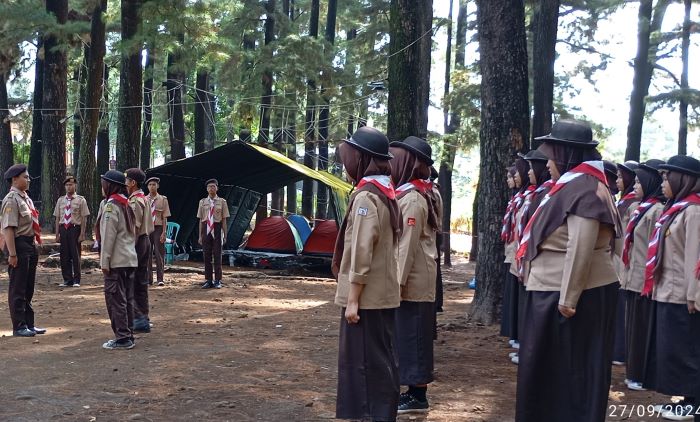 Pramuka SMK Kartika Cirebon gelar kegiatan perkemahan di bumi perkemahan Cikole, Kabupaten Kuningan. (Istmewa)