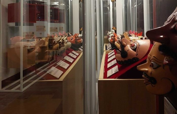 Salah satu koleksi di Museum Topeng Cirebon. (disparbud.jabarprov.go.id)