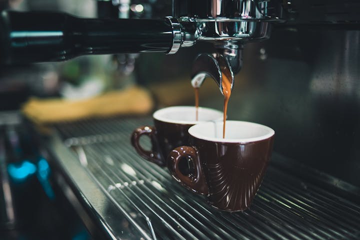 Ilustrasi pembuatan kopi. (pexels)