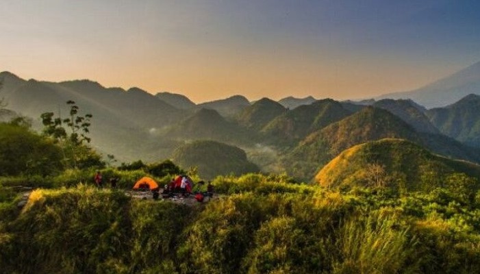 Bukit Sanghyang Dora yang menawan dan cantik. (wisato.id)