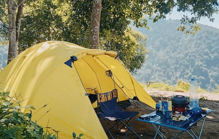 Tenda kamping di Lamping Kidang Kuningan. (ayoglamping.com)