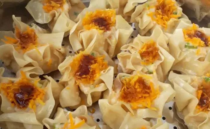 Dimsum ayam tanpa minyak wijen yang mudah dibuat. (Cookpad)