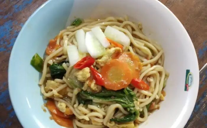 Mi nyemek yang cocok untuk makan malam keluarga. (Cookpad)
