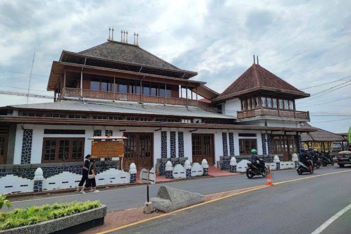 Paseban Tri Panca Tunggal, Kuningan. (Google Photo/Reynardthan P)
