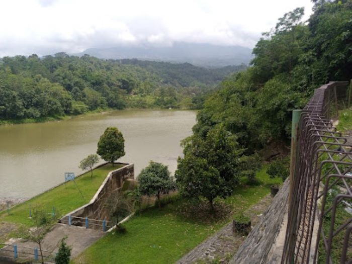 Keindahan Waduk Sindangpano. (bkppkutim.com)