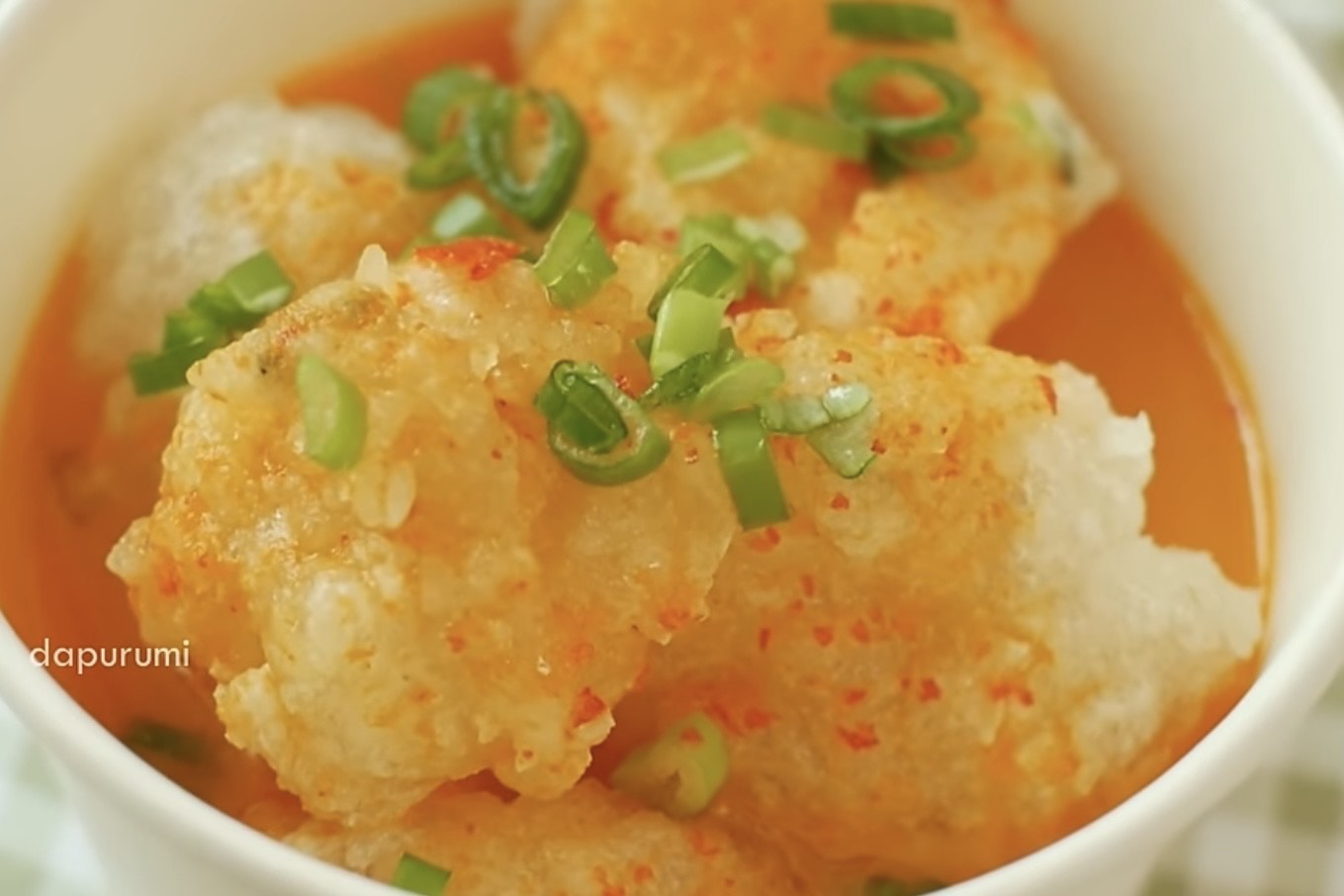 Cireng kuah seblak. (tangkap layar youtube dapurumi)