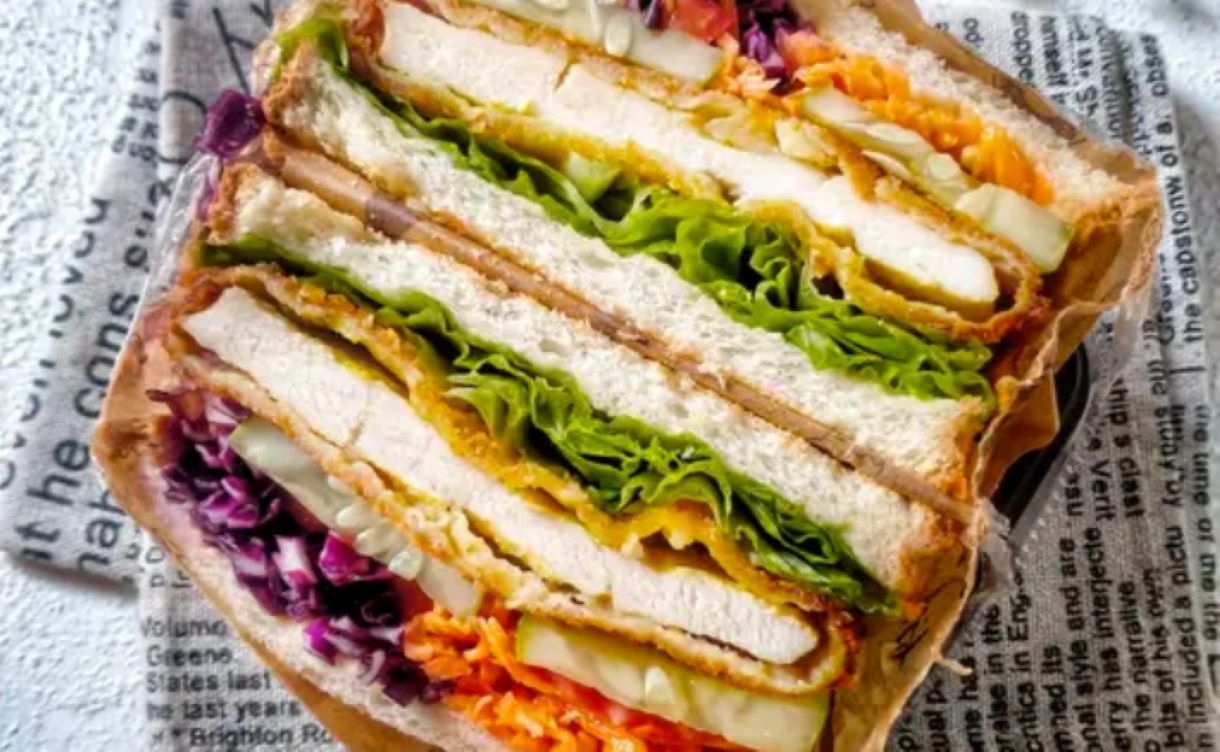 Sandwich wanpaku yang penuh nutrisi. (Cookpad)