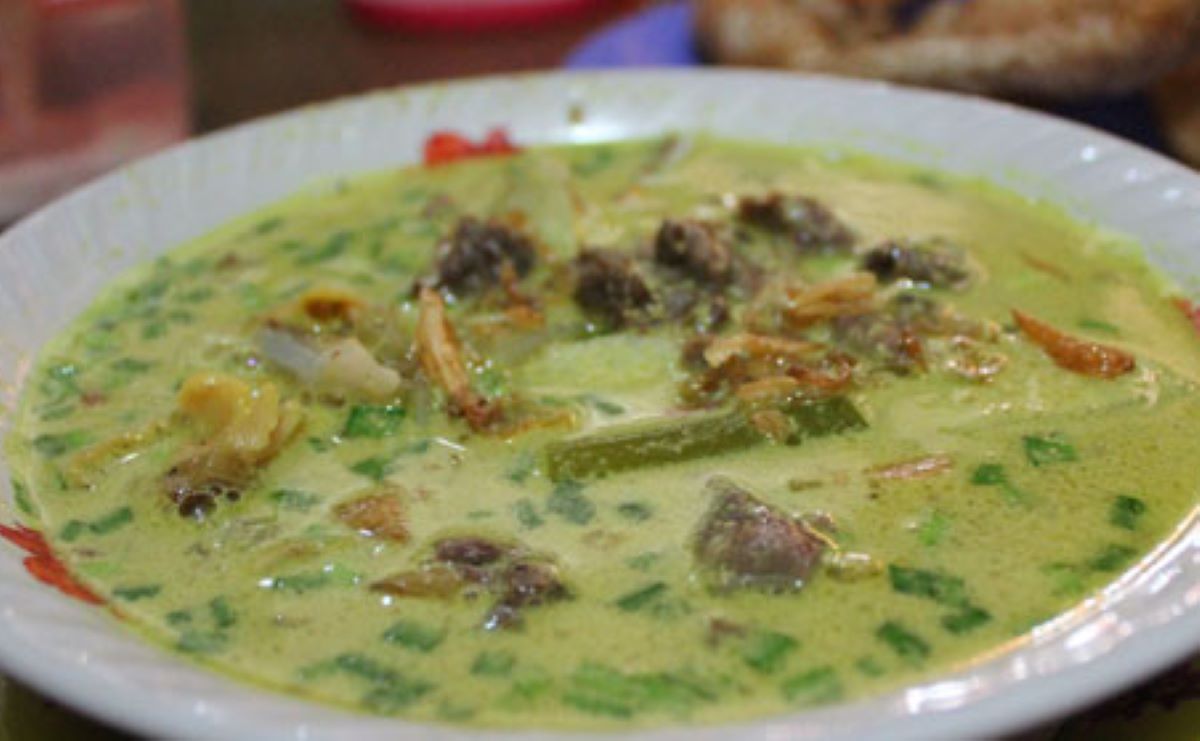 Empal gentong yang menjadi ikon kota Cirebon. (cirebonkota.go.id)