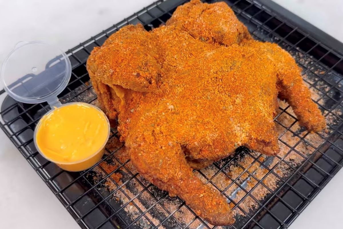 Flying chicken ala richeese. (tangkal layar youtube Ika Mardatillah)