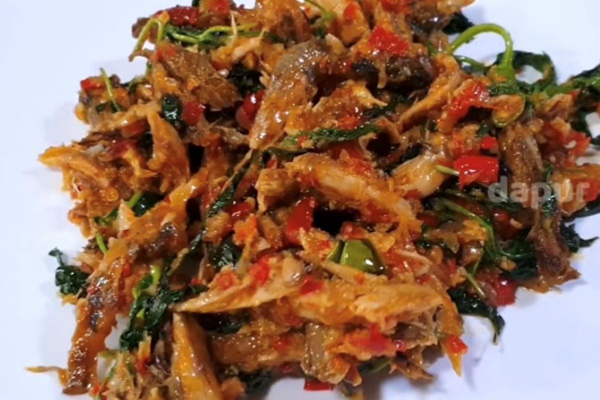 Tongkol sewir kemangi. (tangkap layar youtube Dapur Cantik Channel)