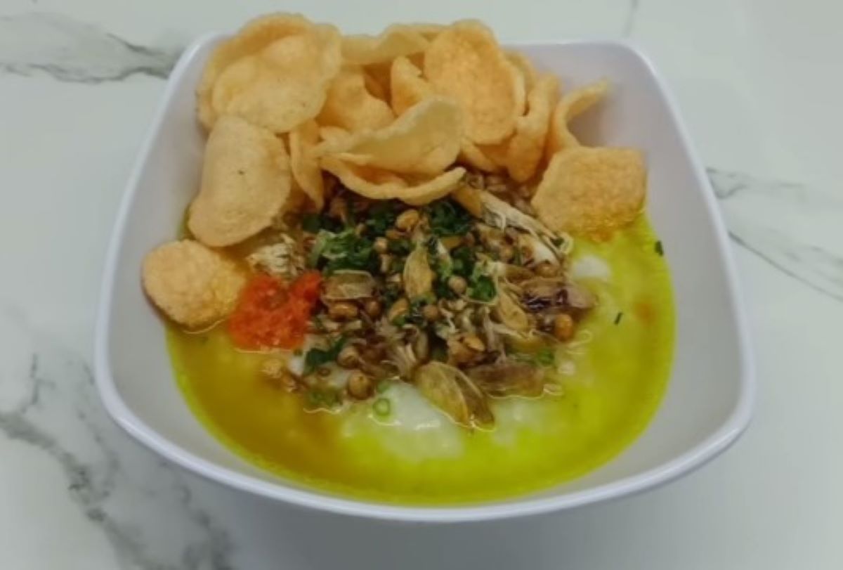 Bubur kuning Indramayu. (YouTube CR Cook)