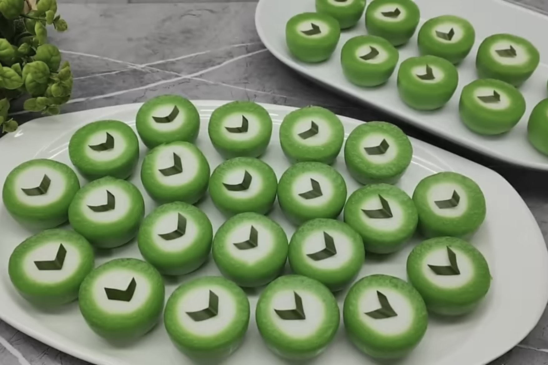 Kue nona manis