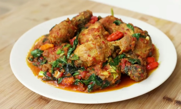 Ayam rica-rica kemangi