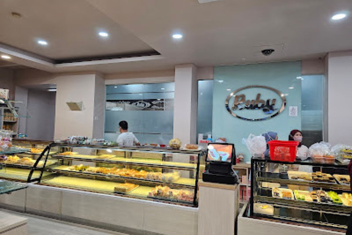 Toko roti legendaris di Cirebon