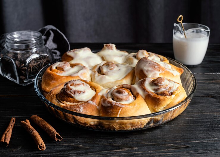 Cinnamon roll bread