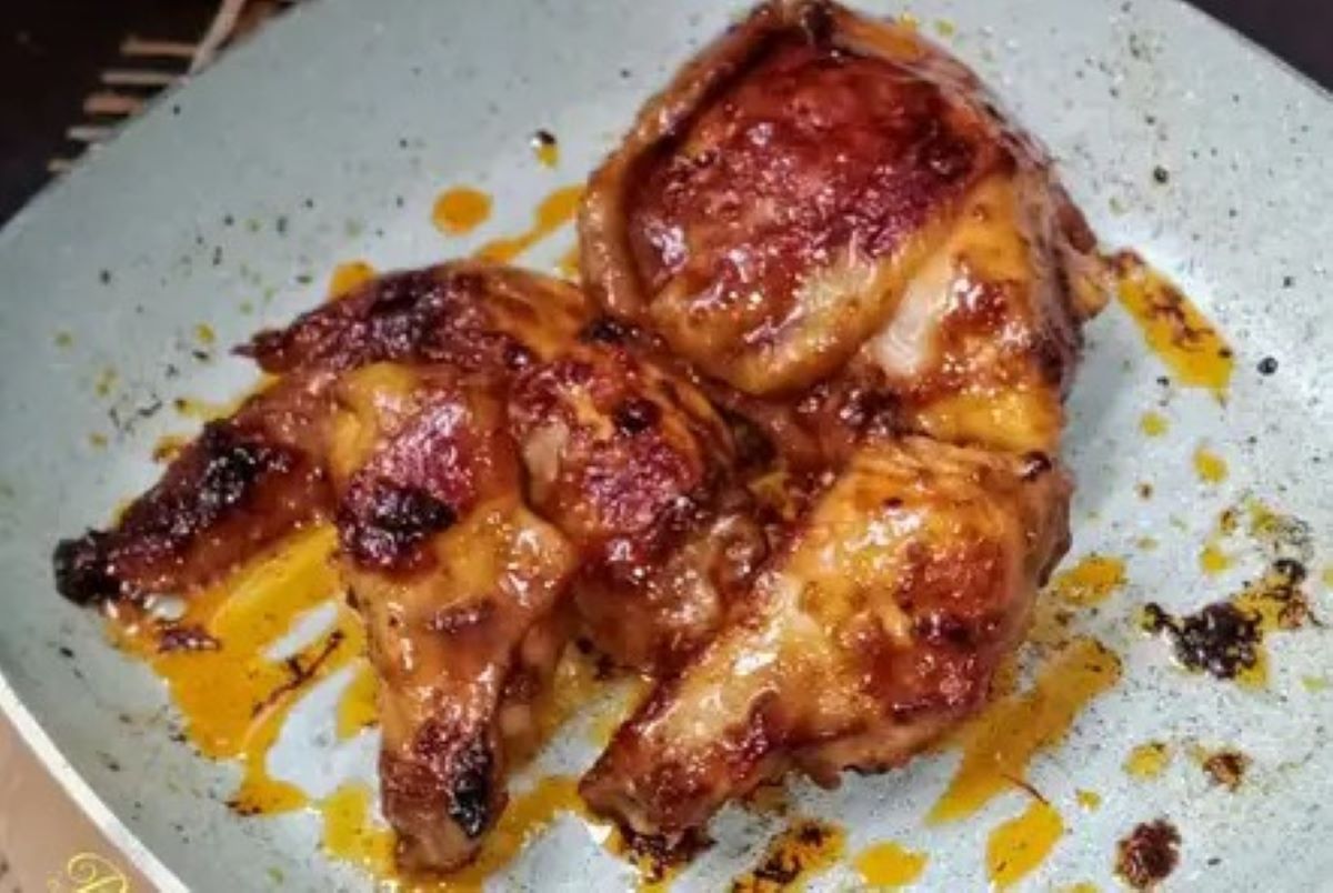 Ayam panggang mentega. (Cookpad)