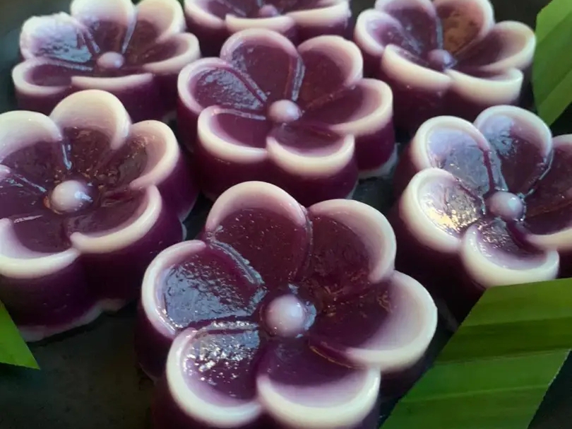 Kue talam ubi ungu