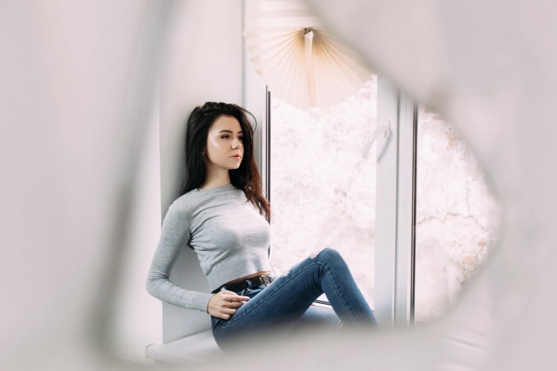 Ilustrasi menjadi introvert yang bahagia