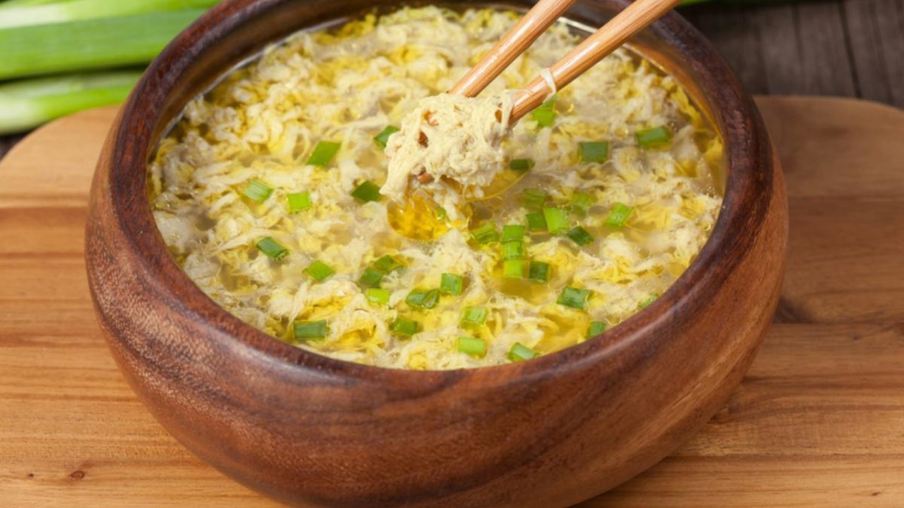 Egg Tofu Soup yang nikmat jika dimakan saat hujan