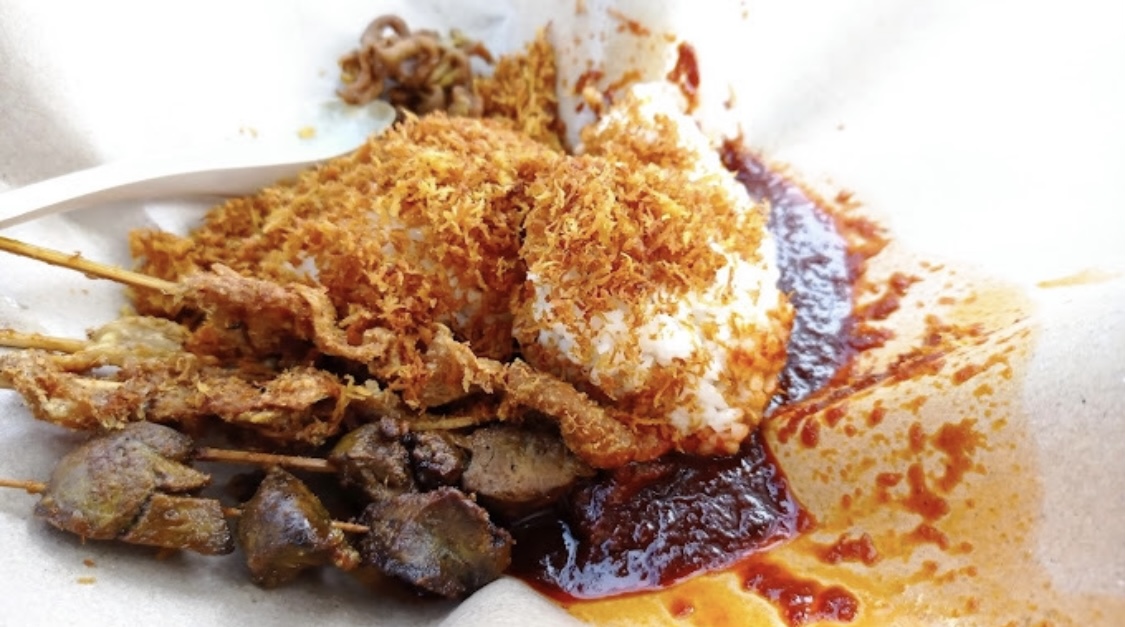 Kelezatan Sebungkus Ayam Goreng Santa Maria