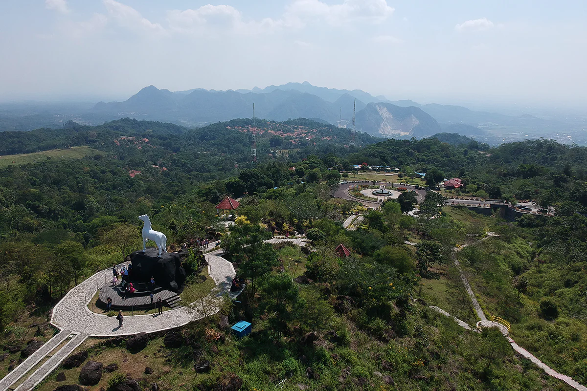 Salah satu tempat hidden gems di Kuningan yang sejuk dan segar