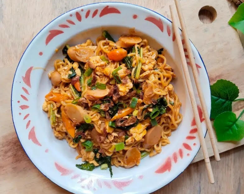 Mie get khas Cirebon