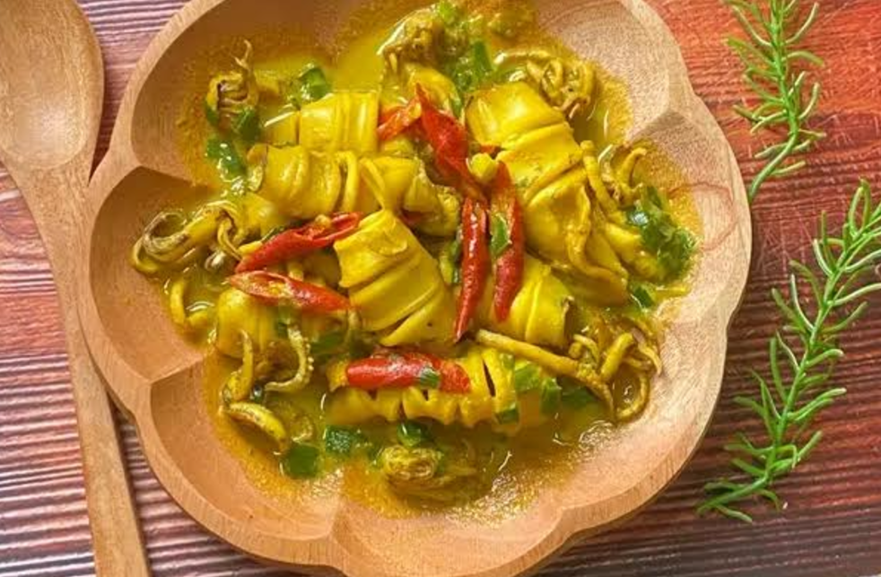 Cumi bumbu kuning cabe merah yang menggugah selera