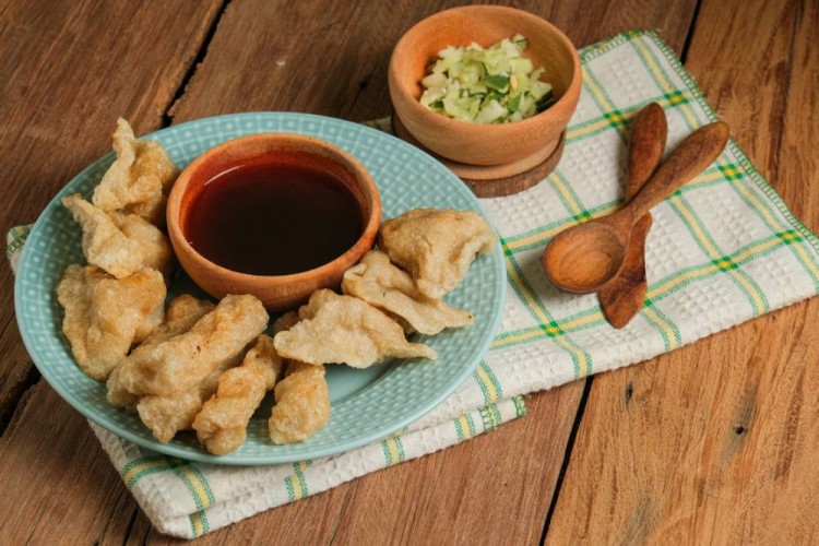 Lezatnya pempek khas Palembang