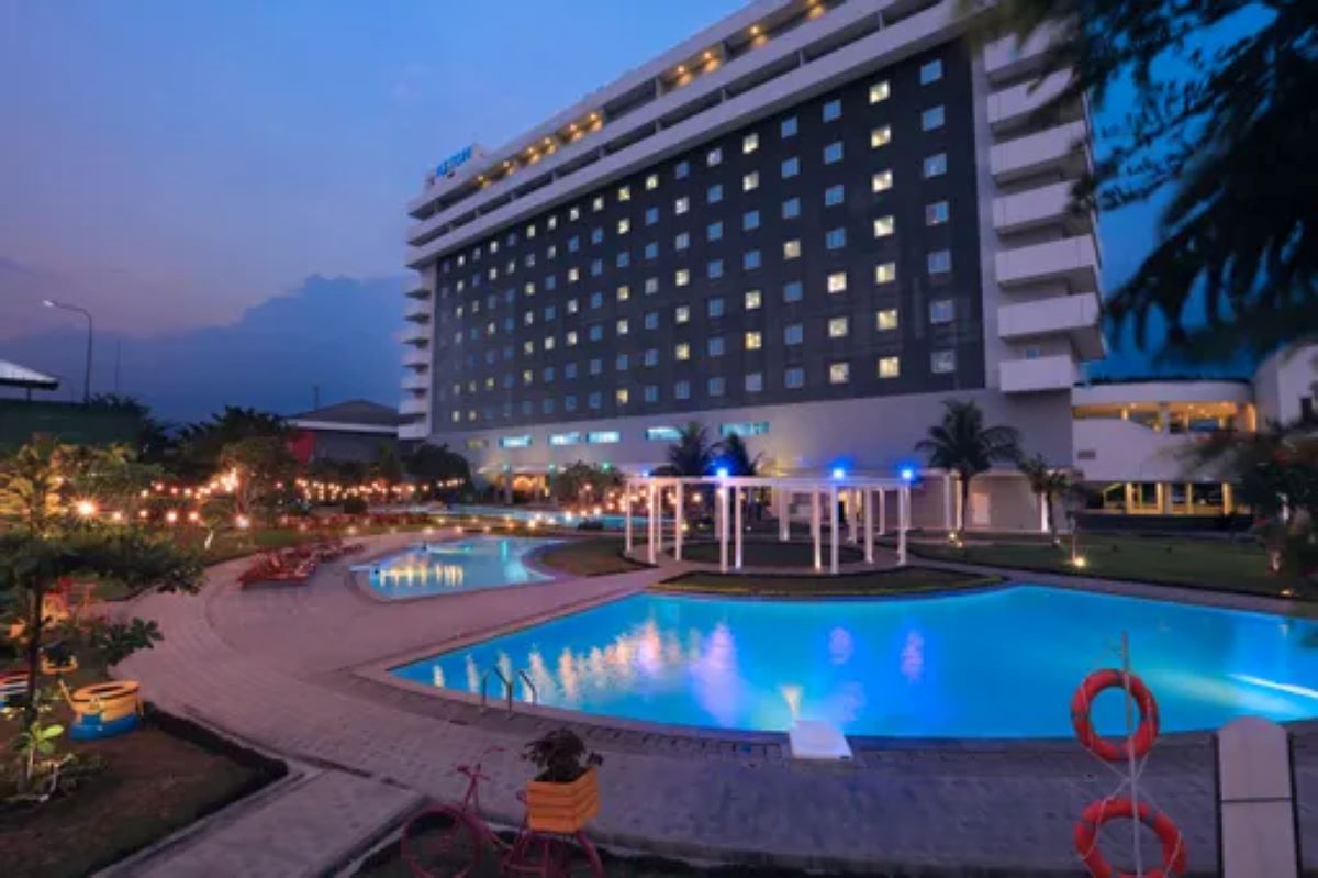 Suasana Aston Cirebon Hotel & Convention Center