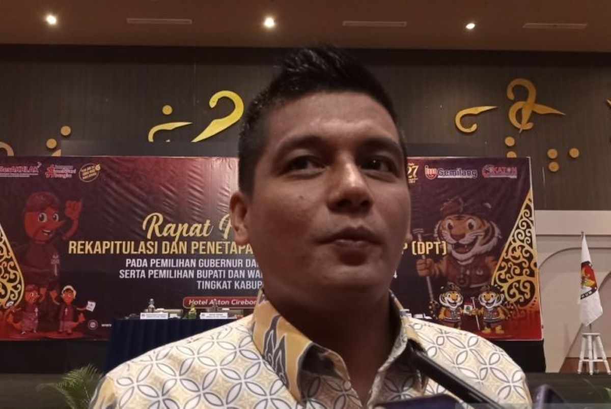 Ketua Bawaslu Kabupaten Cirebon Sadaruddin Parapat. (Fathnur Rohman/Antara)