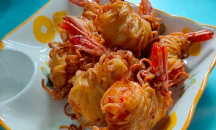 Udang gulung mie