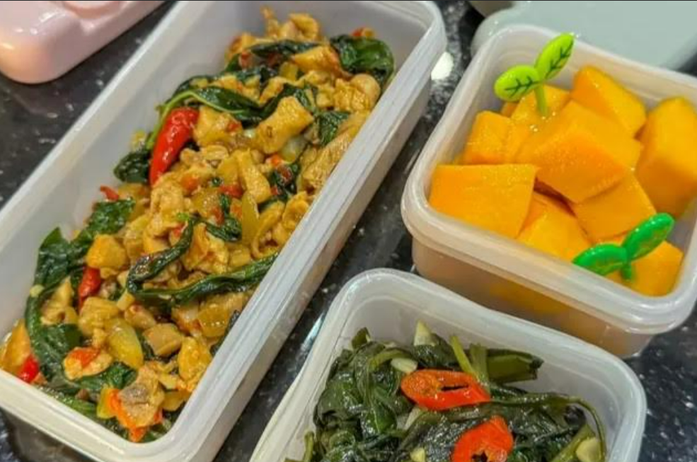 Sajian thai chicken basil untuk bekal