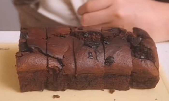 Brownies rendah kalori dan tinggi protein ala Elaine Hanafi