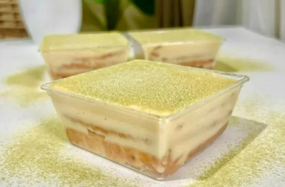 Sajian cheesecuit dessert box