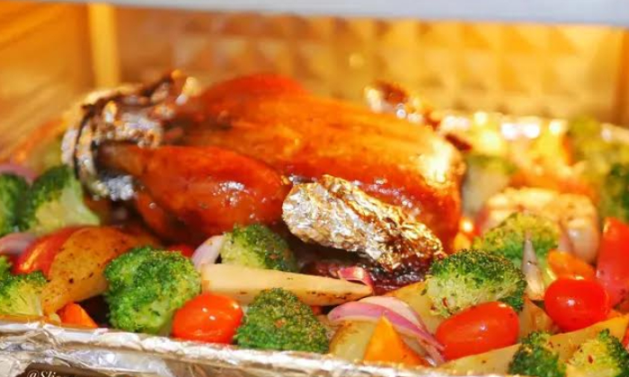 Ayam panggang utuh atau whole roasted chicken