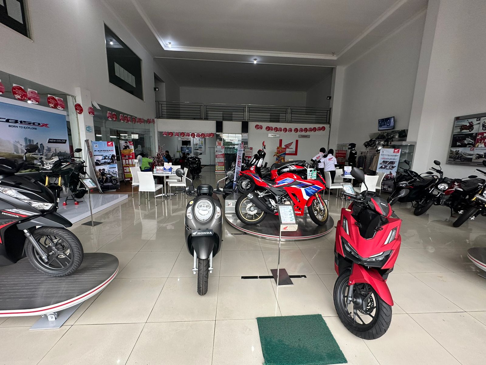 Ilustrasi dealer motor yang ada di Kuningan