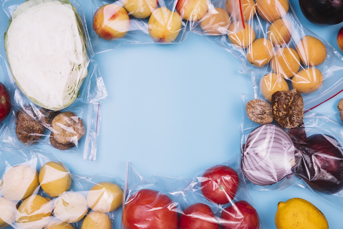 Bahaya mengkonsumsi minuman dan makanan yang mengandung mikroplastik