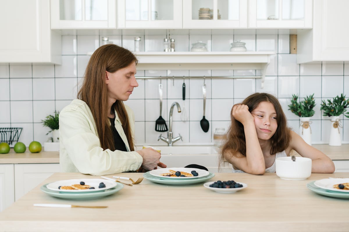Ilustrasi anak menjadi cuek pada orang tua