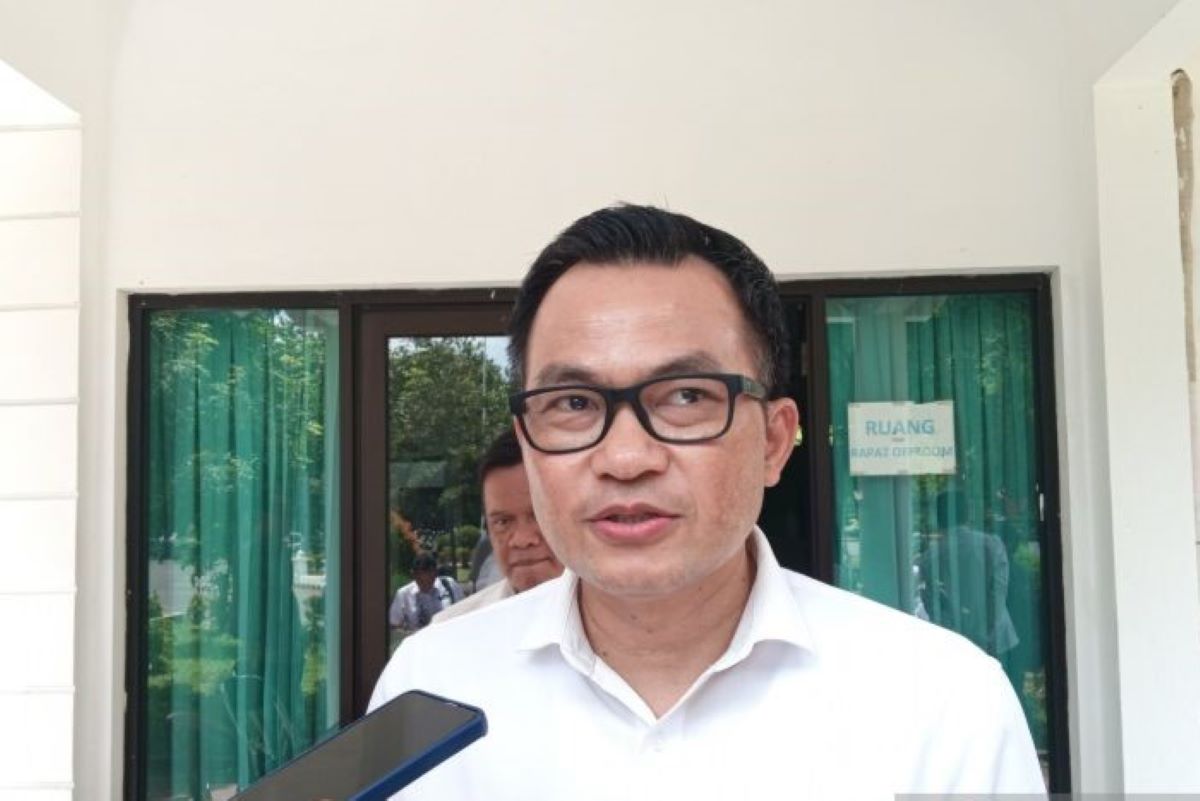 Pj Bupati Cirebon Wahyu Mijaya. (Fathnur Rohman/Antara)