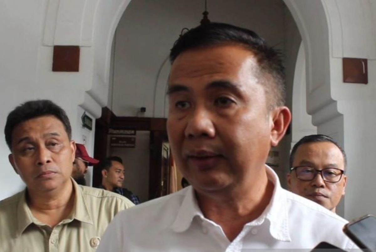 Pj Gubernur Jawa Barat Bey Triadi Machmudin. (Ricky Prayoga/Antara)