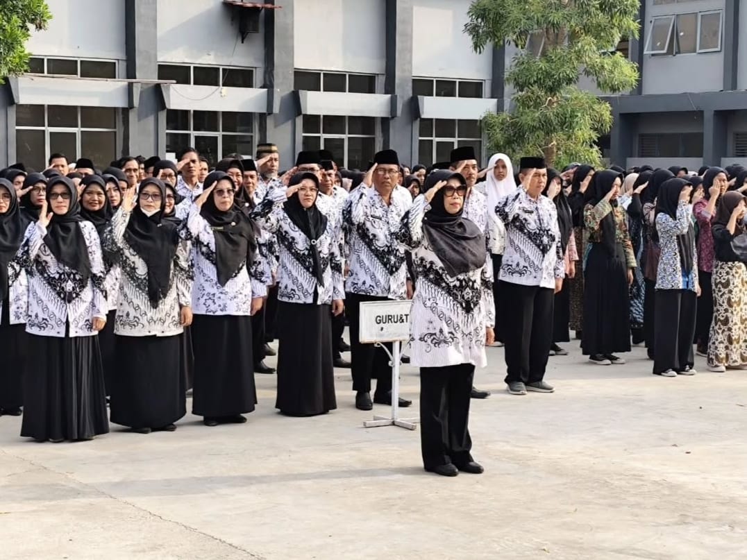 Pengajar di sekolah SMKN 1 Cirebon. (Instagram @smkn1cirebon)