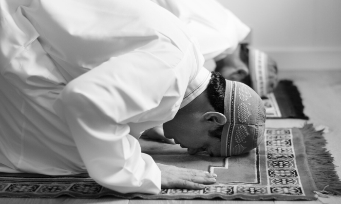 Ilustrasi sholat tarawih. (Freepik)